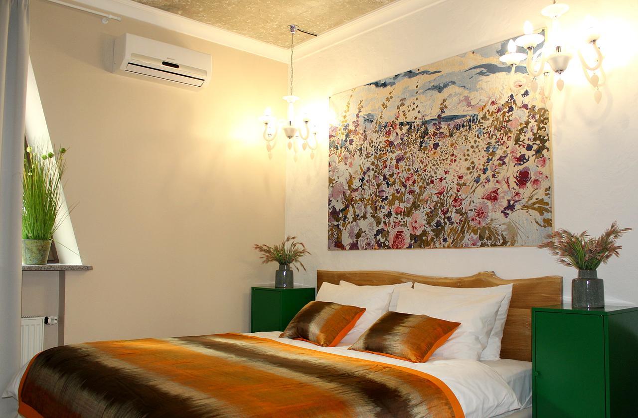 Manna Boutique Hotel (Adults Only) Kijev Kültér fotó